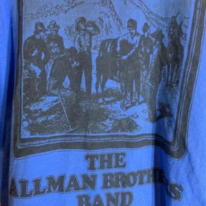 T-Shirt Allman Brothers mittelblau Grafik gebraucht - Bild 1 von 3