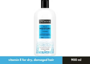 TRESemme Moisture Rich Conditioner with vitamin E for dry, damaged hair 900ml - Picture 1 of 4