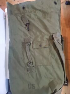 Vintage Army Duffle Bag In Collectible Military Surplus Bags 