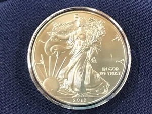 2012 American Silver Eagle Brilliant Uncirculated One Troy Ounce .999 Fine - Picture 1 of 8