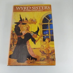 Wyrd Sisters by Terry Pratchett 1988 ROC Reprint HCDJ  - Picture 1 of 13