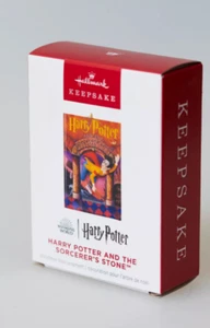 2024 HALLMARK - HARRY POTTER AND THE SORCERER'S STONE - MINT IN BOX - Picture 1 of 1