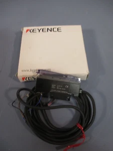 KEYENCE Optical Fiber Amplifier FS-V11P - Picture 1 of 5