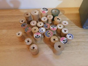 Lot of 28 Vintage Empty Wooden Thread Spools Various Sizes Talon Coates & Clark - Picture 1 of 4