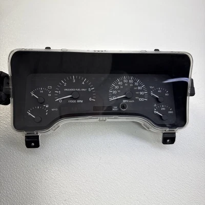 Cuadro de instrumentos velocímetro clásico deportivo Jeep Cherokee XJ 97-01 218 k millas Foto 1 de 4