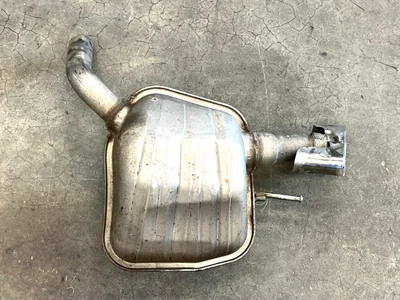 ⭐2007-2012 MERCEDES SL-CLASS 后部右排水消声器 管头 原始设备制造商 批量 2611 — 第 1/4 张图片