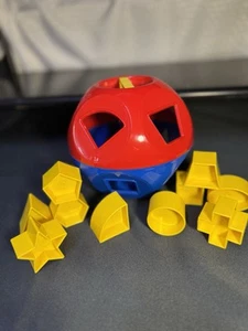 Tupperware Juguete para Niños Forma Clásica O Bola Juguete Clasificador con 10 Formas Azul Rojo Nuevo - Imagen 1 de 5