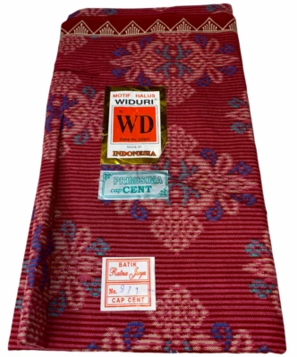 Batik estampado con borde 100 % algodón 2 1/3 yardas. Sarong x 41" rojo azul y crema Foto 1 de 3