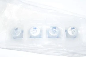 Menge 4 NEU Panasonic EEV-FK2A151M Kondensatoren ALUM 150UF 20% 100V SMD - Bild 1 von 2