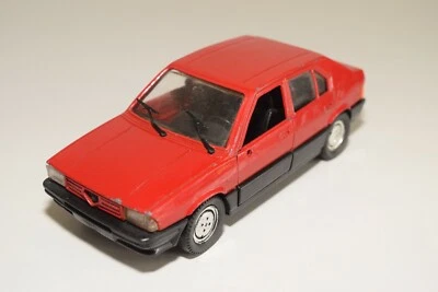 A27 1:25 POLISTIL S-205 S205 S 205 ALFA ROMEO 33 ROSSO OTTIME CONDIZIONI - Immagine 1 di 4
