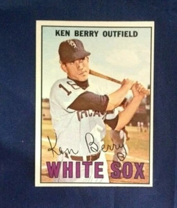 1967 #67 Topps Ken Berry White Sox NM-MT Baseball  ESTATE SALE - Picture 1 of 2