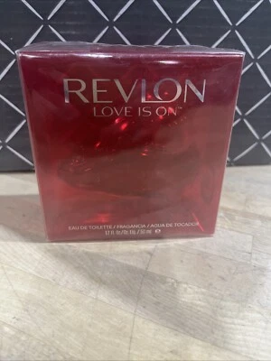 Love is On de Revlon eau de toilette spray 1,7 oz para mujer Foto 1 de 3