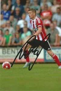 SOUTHAMPTON * STEVEN DAVIS SIGNED 6x4 ACTION PHOTO + COA - Bild 1 von 1