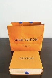 Louis Vuitton Gift Box With Dust Bag To Fit Wallet & Carry Bag - Picture 1 of 3