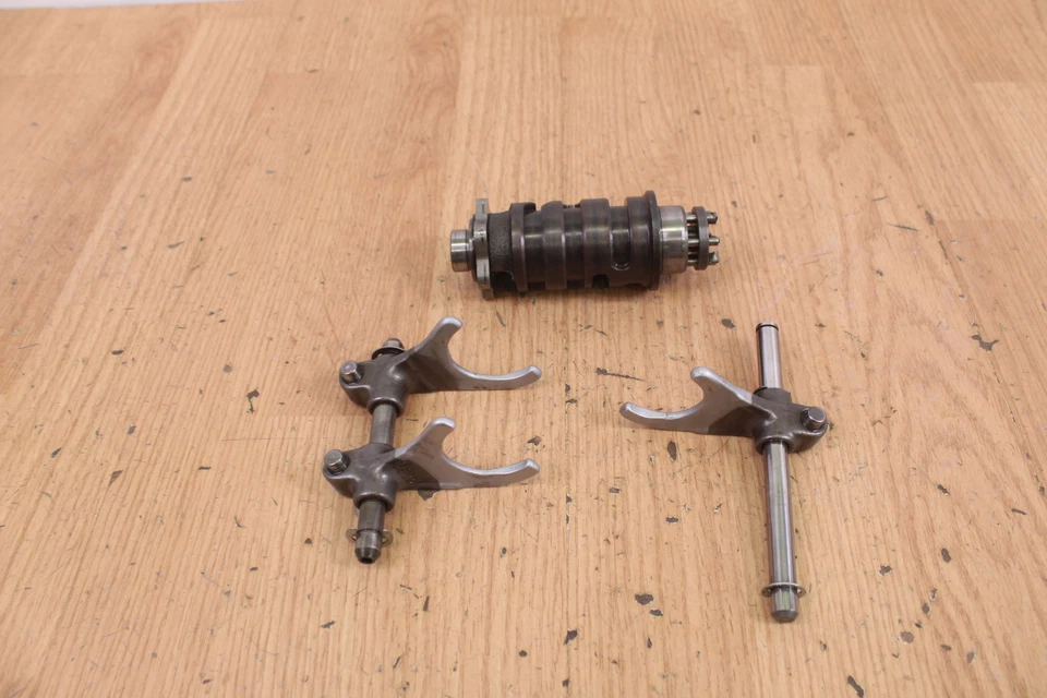 Yamaha IT250 1978 tambor de cambio y horquillas Foto 1 de 4