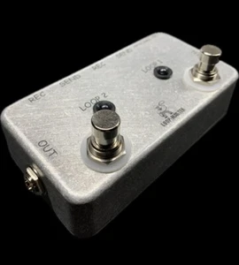 Loop-Master Pedals 2 Loop True Bypass Looper Switcher NEW IN STOCK - Picture 1 of 2