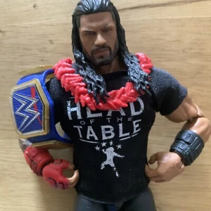 Figura Mattel Roman Reigns Red Gauntlet WWE Elite Top Picks 2023 Wave 4 con cinturón - Imagen 1 de 6