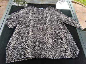 by Bella maglia manica lunga viscosa top marrone beige stampa animalier Leo linea A XL 44/46 - Foto 1 di 4
