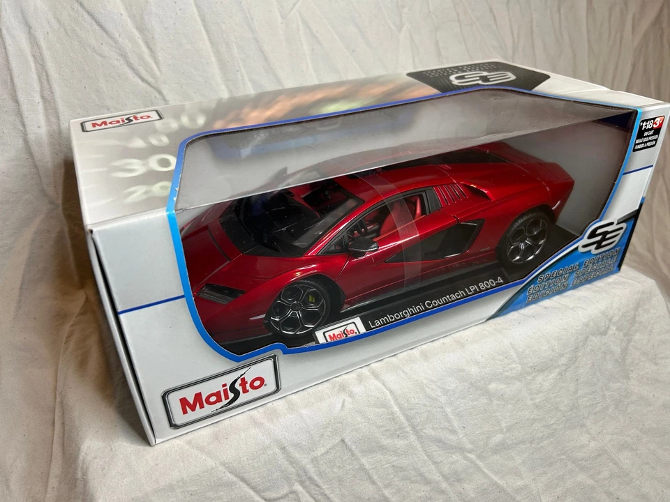 Maisto 1: 18 特别版压铸 - 兰博基尼 Countach LPi 800-4 - 红色 — 第 1/4 张图片