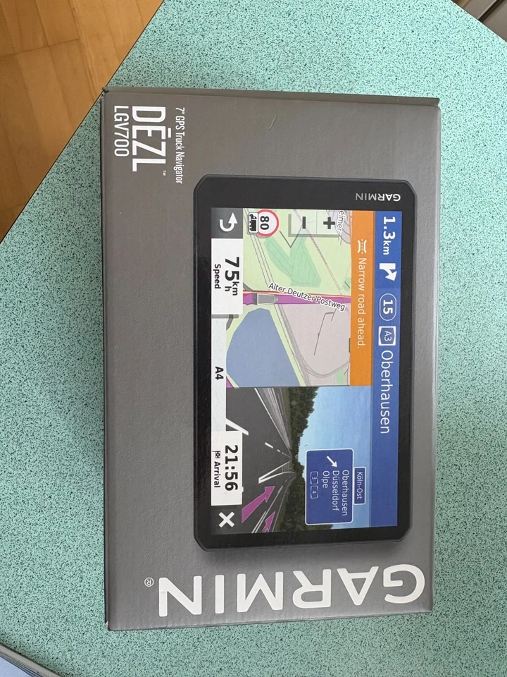 2 xNavigationsgeräte  Garmin 7" GPS Truck Navigator DEZL LGV 700,  - Bild 1 von 1