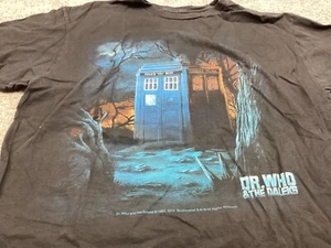 Dr. Who and the Daleks T  Shirt Mens Large Police Public Call Box 2014 graphic - Picture 1 of 6