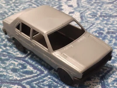 FIAT 131 GRIGIA IN PLASTICA L.M.G. LMG SCALA 1/43 PROMOZIONALE - Immagine 1 di 4