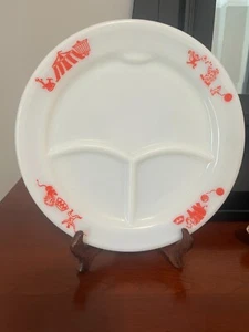 Vintage Pyrex Brand Tableware by Corning (USA) Child's Circus Themed Plate - Picture 1 of 7