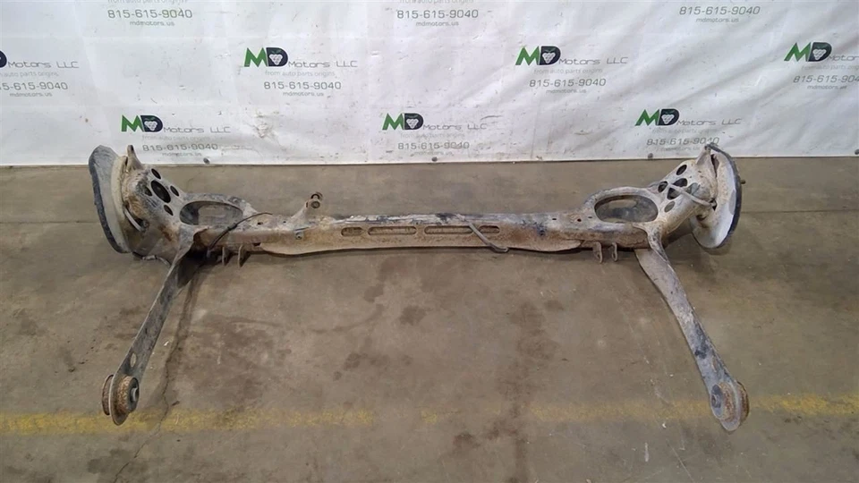 Dodge Caravan 2018-2020 suspensión trasera conjunto de eje OEM 5171467AF Foto 1 de 4