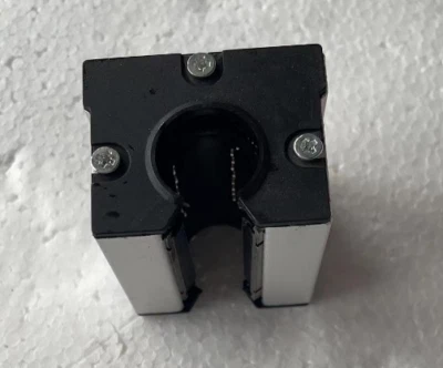 2 pcs SBR20-2300mm Linear Rail &32 pcs SBR20UU Anti-dust Caariage & Liming Ring - Image 1 of 4