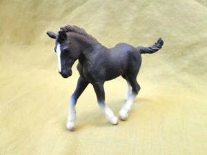2012 Breyer: Shire Horse Foal Figure - Picture 1 of 7