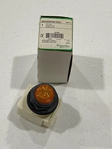 LUZ PILOTO ÁMBAR SQUARE D 9001SKP38LYA31 (NUEVO EN CAJA) - Imagen 1 de 1