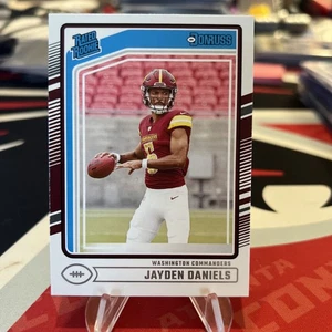 Panini Donruss 2024 - Clasificado novato Jayden Daniels #389 (RC) - Imagen 1 de 2