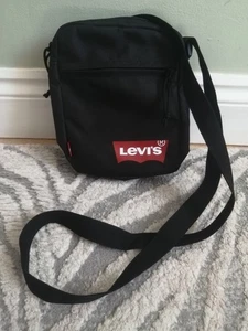 Mens Levis Mini Crossbody Solid Red Batwing Bag – Black  - Picture 1 of 4