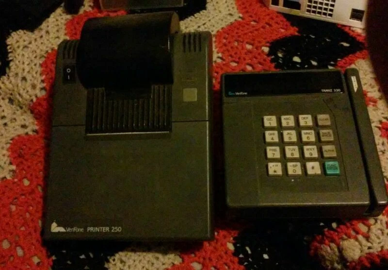 VeriFone TRANZ 330 Credit Card Terminal w Printer 250 & 2 AC Adapters - Image 1 of 1