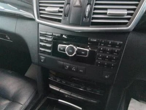 Mercedes E-Klasse Radio CD Stereo Radio Head Unit - Bild 1 von 6