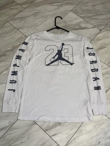 Nike Air Jordan Jumpman Boys Size XL Long Sleeve Graphic Tee Crew Neck Shirt - Picture 1 of 5
