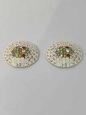 Pinzas de zapatos de metal vintage para damas blancas y pedrería filigrana ovaladas Foto 1 de 4