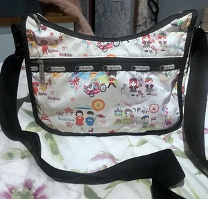 LeSportsac Disney It’s A Small World Shoulder Bag Without Charm - Picture 1 of 9