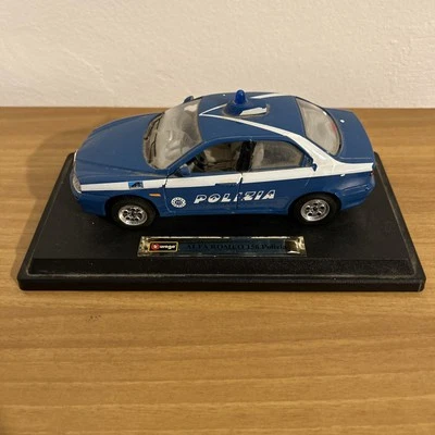 Burago 1/24 - Alfa Romeo 156 Polizia - Immagine 1 di 4