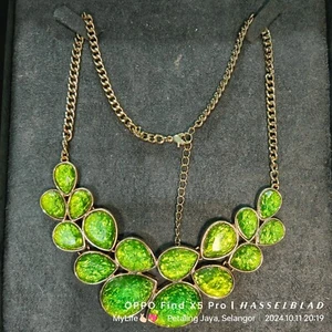 Vintage CHISEL Green Leaf Statement Necklace - Picture 1 of 9