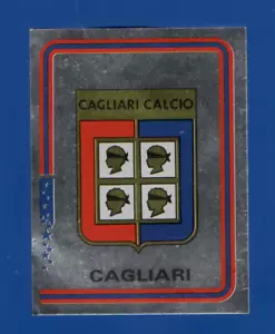 FIGURINA SCUDETTO JUNIOR STICKERS PANINI CAGLIARI N.52 REC/RECOVERED - Bild 1 von 1