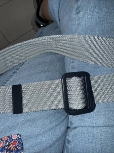 NWOT Vineyard Vines Men’s Gray On-The -Go Performance Belt Size S - Picture 1 of 6