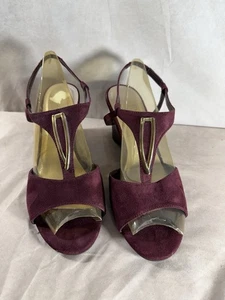 Sandali vintage Vethany bordeaux scamosciati tacco a blocco, cinturino a T tono dorato taglia 9,5 - Foto 1 di 6
