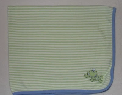 Manta de bebé a rayas verdes Bright Future corona de rana con adornos azules delgada recepción  Foto 1 de 4