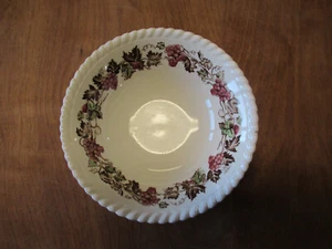 Johnson Brothers England EMPIRE GRAPE Coupe Cereal Bowl 6" 1 ea 2 available - Picture 1 of 3