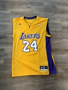 MAGLIA MAGLIA BASKET NBA LOS ANGELES LAKERS 2013 #24 KOBE BRYANT TAGLIA S SMALL - Foto 1 di 14