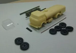 1/120 (TT) petroliera sovietica MAZ-500 - Kit edizione limitata - Foto 1 di 5