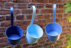 Blumentopf Blau 1 Stk sort. Pflanzschale Hängetopf Übertopf Kräuter Gartendeko - Bild 1 von 6