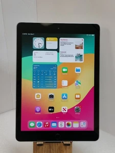 Apple iPad 6TH GEN A1893 9.7" - 128GB (Wi-Fi) SPACE GRAY - Picture 1 of 10