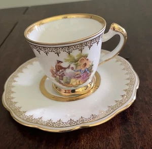 Limoges Porzellan Teetasse mit Untertasse mit Goldrand - Bild 1 von 6